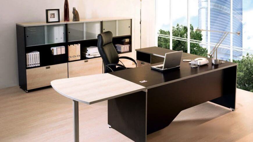 Cách bố trí bàn làm việc trong văn phòng theo phong cách tối giản